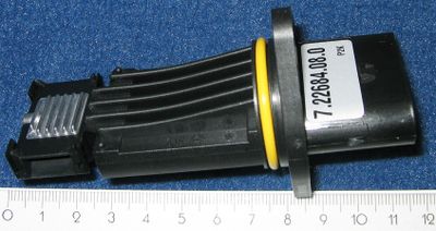 Luftmassenmesser Pierburg - Sensor im Bereich der Skalenzentimeter 0-2,5
